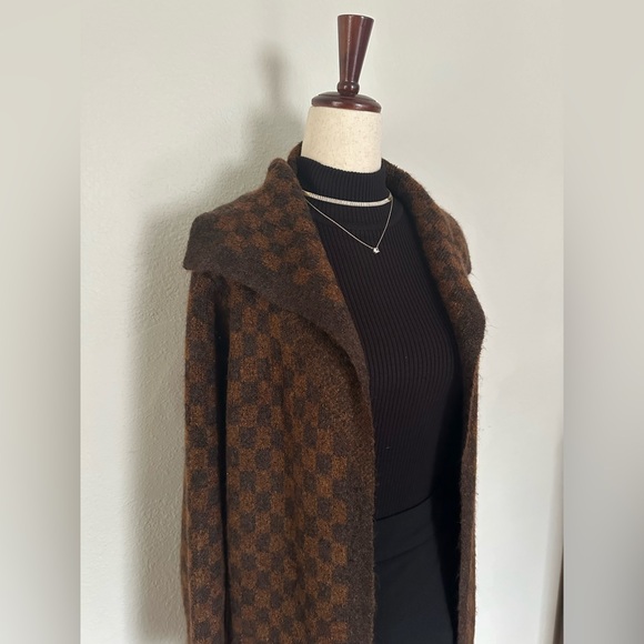 Long Cardigan (Louis Vuitton Checker pattern) - Picture 2 of 4